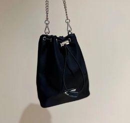 Designer Bucket Bag Nylon Drawstring Chain Shoulder Bags Metal Circle Handbag Womens Leisure Wallet Mini Solid Color Handbags Messenger Bag