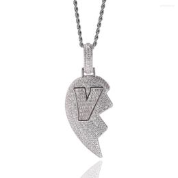 Pendant Necklaces Copper Zircon V-pattern Broken Heart And Necklace Men's Personality Punk Trend Rap Accessories With Rope Chain