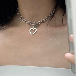 Choker Fashion Simple Love Heart Pendant Necklace For Women Silver Colour Clavicle Chain Female Dainty Party Jewellery On The Neck