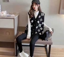 Women's Sweaters Designer Korean Style Letter Print Vests For V-neck Sleeveless Jacket Jersey Mujer Slim Sweater Vest