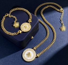 Retro Fashion Necklace Bracelet Stud Earring Rings Sets Enamel resin Medusa Pendant Brass colour enamel Ladies Designer Jewelry gifts HMS18 -- 03