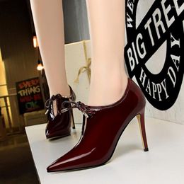 Dress Shoes 6236-1 Fashion High Heel Patent Leather Pointed Bandage V-shaped Opening Sexy Night Club Deep Mouth Single Shoe