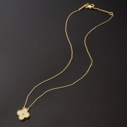 Designer Damenmode Luxus-Schnalle voller Diamant-Halskette Mode einzelne Blume vierblättriges Kleeblatt Cleef Anhänger Halsketten 18K Gold Halsketten