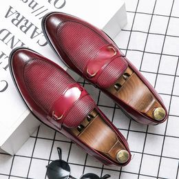 Fashion Loafers Men Shoes Pointed Toe PU Texture ing Metal Buckle Slip-on Business Casual Wedding Party Daily Versatile AD193