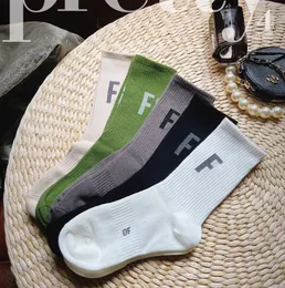 Sports Stockings Letters Men and Women Cotton Socks High Street Skateboard Ins Couple Solid Colour Foundation Breathable