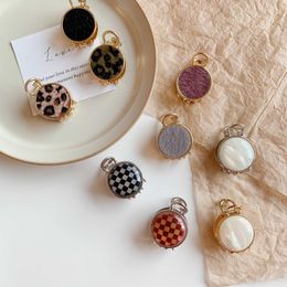 2022 New Retro Geometric Metal Clip Round Hair Clip Leopard Print Grid Mini Hair Catch Hairpin For Woman Girls T220808