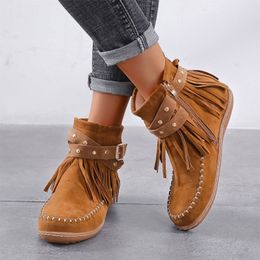 Boots Women Vintage Ankle Boots Women's Tassel Rivet Boots Ladies Sewing Round Toe Flat Female Fashion Zip Solid Shoes Big Size 43 221114