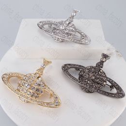 Brande de luxe Bijoux Diamond Broche Suit polyvalent Poulain Vêtements Décoration Saturne Broches en diamant complet épingles Vivian en Solde