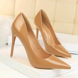 Отсуть обувь для женщин 2022 Super High 8cm Stiletto Heels Насосы заостренные пальцы с твердым цветом кожаный офис Тонкий каблук