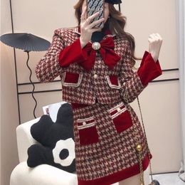 Two Piece Dress Autumn Winter Elegant Tweed Plaid Skirt Sets Women Sweet Chic Pearl Bow Woollen Jackets Mini Skirts Suit Korean Female Outfits 221115