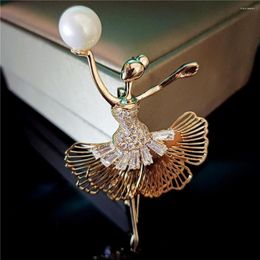 Brooches Elegant Temperament Copper Dancing Girl Brooch Pearl Ballet Lady Dress Accessories Corsage