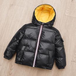 Piumino invernale per bambini Nuova moda Tenere al caldo Capispalla per ragazzi e ragazze Capispalla con cerniera con cappuccio Piumino casual Abbigliamento per bambini