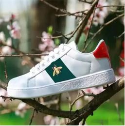 Hot 2023 new embroidery white shoes women Fashion breathable wild sports Dress flat shoes couple sneakers 36-44