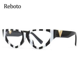 Sunglasses Frames New Cat Eye Glasses Frame Woman Fashion Brand Black White Striped Decorate Women's Glasses vintage Eyeglasses T2201114