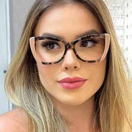 Sunglasses Frames Clear Blue Light Philtre Glasses Computer Gaming Glasses For Women New Sexy Vintage Transparent Eyeglasses Optical Eyewear TR90 T2201114