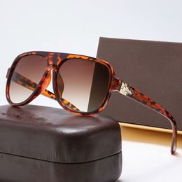 2024 Fashion Couple Luxurys Designers Sunglasses For Women Mens Designer Sun Glasses Outdoor Drive Holiday Summer Polarized Woman Sunglass
