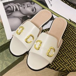 Women Designer Sandals Fashion Metal Chain Buckle Letters Leather Hollow Flat G Slippers