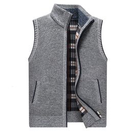 Mens Sweaters SHiONFA Cardigan Vest Stand Collar Thick Sleeveless Sweatercoat Full Zipper Turtleneck Jackets Warm Male Knitted Clothing 221115