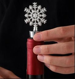 Winter Wedding Party Favors Silver Finished Snowflake Wine Stopper with Simple Package Christmas Decoration Bar Tools RRA595