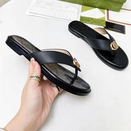 Designer sandals Womens slippers Flap slippers Gear underpants Luxury fashion casual large Sandals 35-43