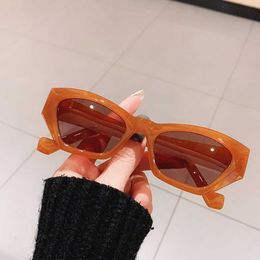 Sunglasses Frames Vintage Women's Sun Glasses Small Rectangle Clear Frame Summer Orange Brand Designer Cat Eye Sun Glasses Female UV400 Eyewears T2201114