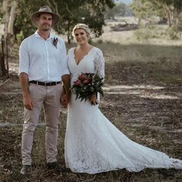 Einfache Brautkleider in Übergröße, V-Ausschnitt, Spitze, Schleppe, 3/4-Ärmel, Meerjungfrau-Hochzeitskleid, maßgeschneidertes Land-Brautkleid