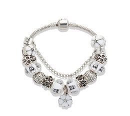 Mode weiße Blumenanhänger Armband Luxusdesigner silberplattierte Originalbox -Set für Pandora DIY Schädel Perlen Bracele4422919 geeignet