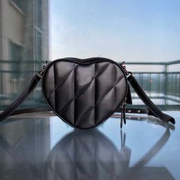 bolsa de sacola luxurys bolsas de designer bolsa feminina moda coração ombro crossbody bolsas de couro bolsas de bolsas pretas 221110