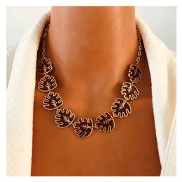 Choker Retro Punk Wind Alloy Leaves Necklace Fashion Personality Street S Trend Ethnic Style Women Banquet Jewelry