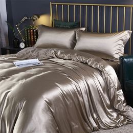 Bedding sets Mulberry Silk Set with Duvet Cover FittedFlat Bed Sheet Pillowcase Luxury Satin Bedsheet Solid Color King Queen Twin 221116