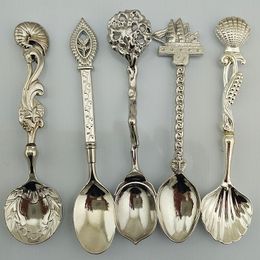 5pcs/set Creative Retro Coffee Spoons Stainless Steel Spoon European Royal Styles Vintage Coffee Gift set for Friend