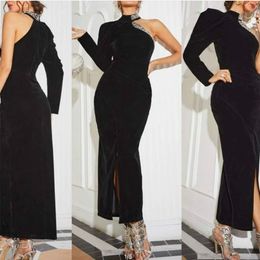 Simple One Shoulder Black Velvet Prom Dresses Ankle Length Slit Front Sheath Formal Evening Gowns Crystals Sequin Beaded High Neck Women Special Occasion Wear 2023