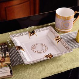 Luxury Ceramic Ponserchi in ceramica in oro Possacologio per sigari Animal Simple Restauranti Soggiorno Creativo Regalo Creativo318H 318H