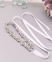 Fajas de boda S437s Accesorios de plata Cinturón de diamante para vestido Mujeres decorativas La faja de dama de honor