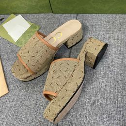G sandali piattaforma stilista slitta in pelle ggity pantofole donne tallone infradito classico fluviali donne scarpe di grandi dimensioni 35-41 daw