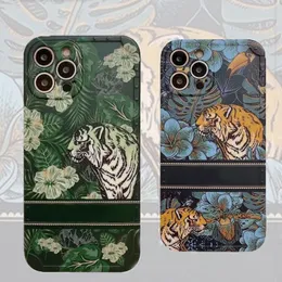 Green Forest Luxurys Designers IPhone Case Fashion Casual Brand Water Resistant Phone Cases High Quality For 14 13 12 11 Pro Max 7 8 Plus