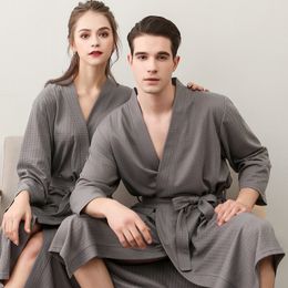 Mens Sleepwear Spring and Summer Couple Nightgown Solid Colour Waffle Cardigan ThreeQuarter Sleeve Robe 221118