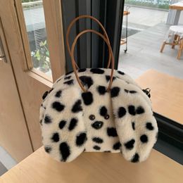 HBP Totes handBags Plush Cute Dog Small Handbag Autumn and Winter Storage Bag Design Popular Fashion Crossbody Bag Female 221116