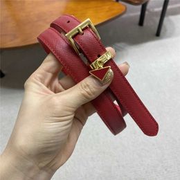 Correio de couro Genuine Belts Triângulo Designer de fivela fina para mulher moda moda Casual Coloque de alta qualidade Lady Cintura Ceinture