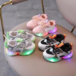 Athletic Shoes Children Autumn Luminous Boys Girls Sport Baby Flashing LED Lights Fashion Sneakers Toddler's Mesh Sports