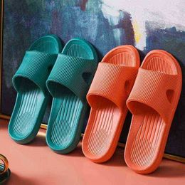 2021 New Bathroom Slippers Men Summer Indoor Swimming Home Eva Comfortable Soft Shoes Nonslip Women Slippers Slides Sandals J220716