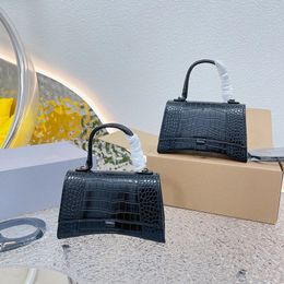 Lady Fashion Handbags Luxury Hourglass Bag Crocodile Embossing Women Tote bags Clutch flap chain Shoulder bags Half Moon Crossbody Letter B Pendant