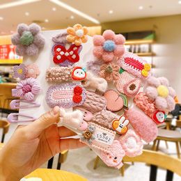 Hair Accessories 2022 Est 1set Winter Girls Cartoon Fruit Cashmere Faux Fur Soft Hairpins Sweet Children Clips Kid