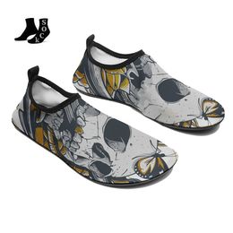 2022 new canvas skate shoes custom hand-painted fashion trend avant-garde men's and women's low-top board shoes YY10