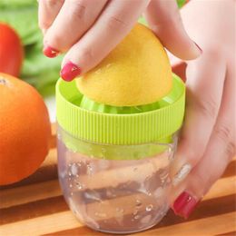 1pcs Mini Manual Hand Citrus Juicer Orange Plastic Squeezer Lemon Fruit Press Juice Kitchen