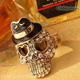 Popular Unisex Bowler Black Hat Crystal Diamond Skull Pirate Stretch Ring Presente #R48201G