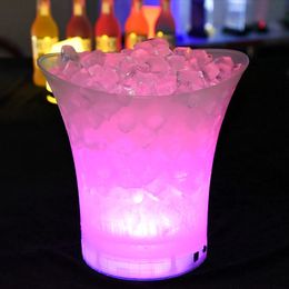 Tabletop Wine Racks LED 5L Waterproof Plastic Ice Bucket 6 Colour Bars Nightclubs LED Light Up Champagne Beer Bucket Bars Night Party Ice Bucket 221121