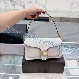 High Fashion Women Shoulder Bags Classic Leather Heart Style Gold Chain Crossbody Purse Wallet Woman Handbag Designers Bag Messenger Purse