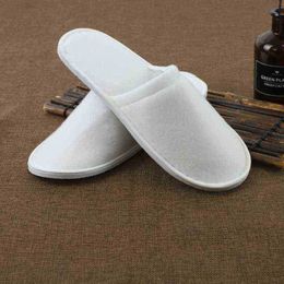 1 Pair of HighEnd Hotel Disposable Slippers White Baotou B or B Room Amenities Nonslip Duffle slippers J220716