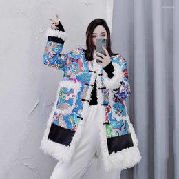 Women's Trench Coats Embroidered Buckle Lamb Wool Plus Cotton Jacket Winter Women Retro Chinese Trend Suit Female 2022 Stitching Parkas